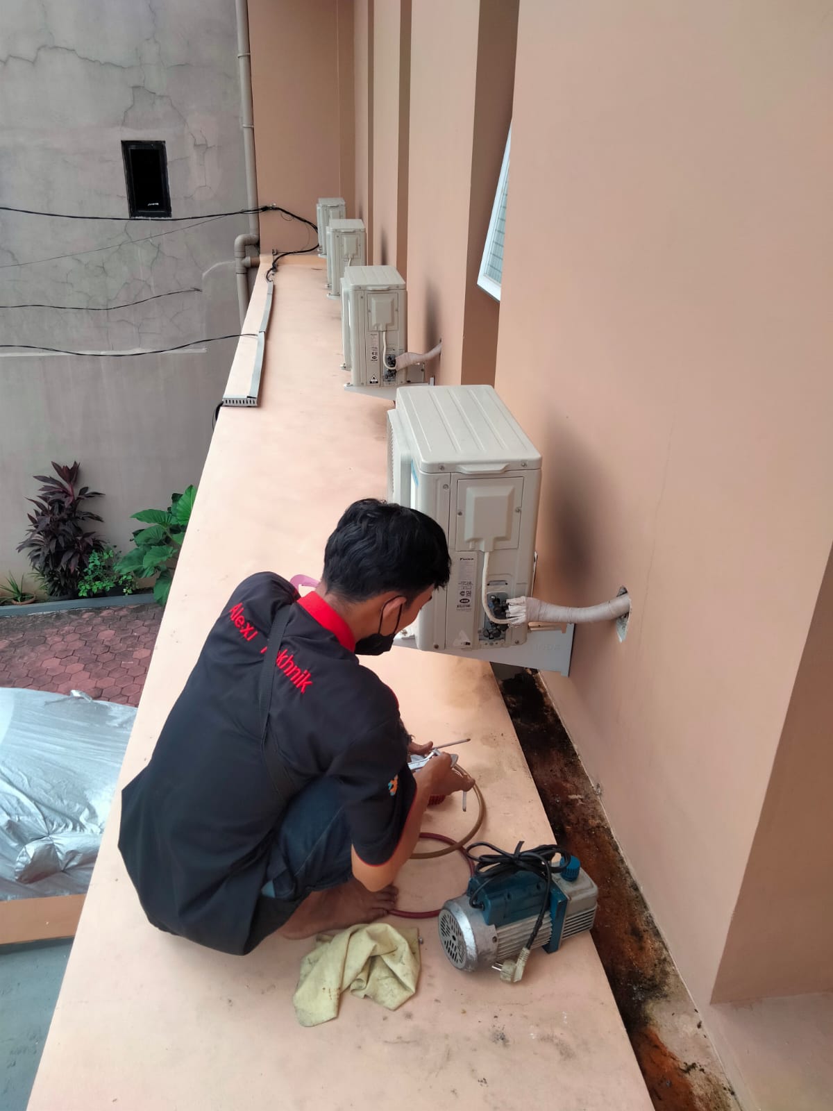 Bongkar AC Panggilan Berpengalaman