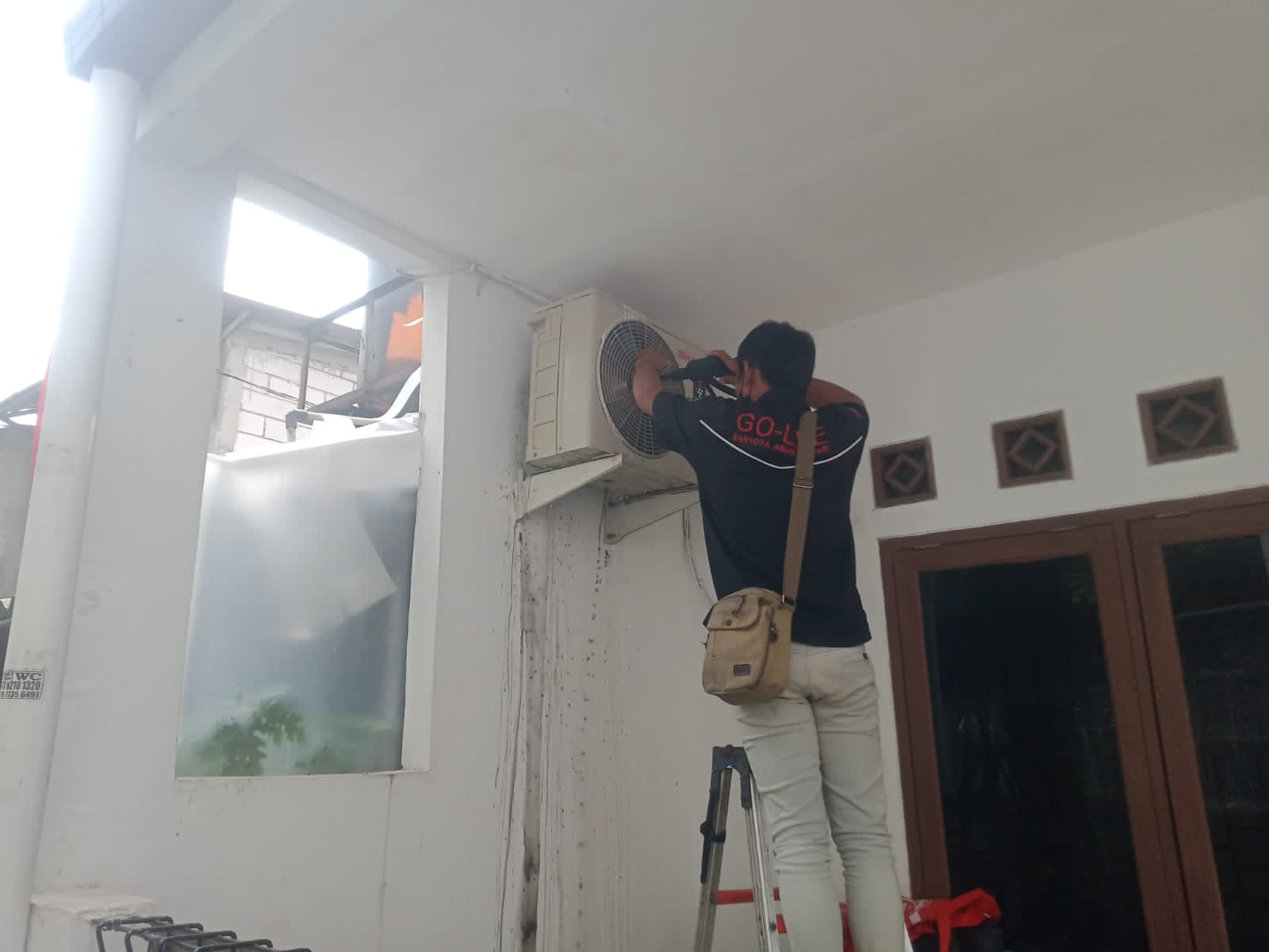 
Bongkar...!!! Cara Menentukan Tehnisi Jasa Pasang AC Pandurenan (Pedurenan) Yang Expert
